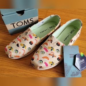 NEW TOMS Women's Classic Sushi Print Shoes | Size 5.5